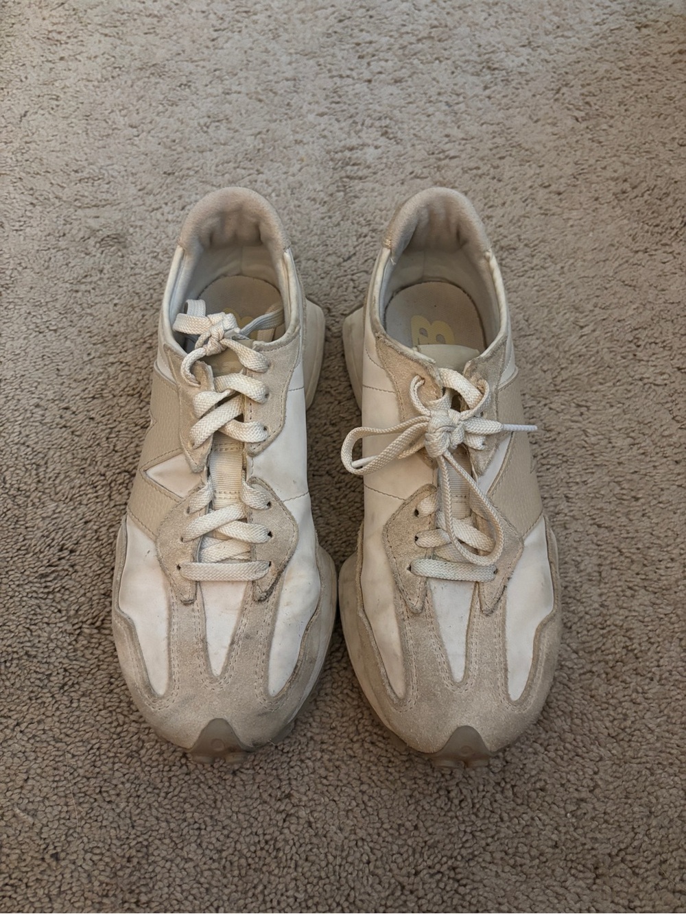 New Balance 325 sneakers